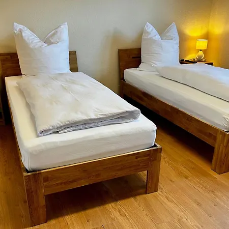 FEWO Unterm Stein - Ganzes Haus - 5 Schlafzimmer Ferienhaus