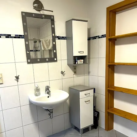FEWO Unterm Stein - Ganzes Haus - 5 Schlafzimmer Alheim