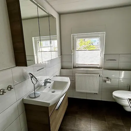 FEWO Unterm Stein - Ganzes Haus - 5 Schlafzimmer Ferienhaus Alheim