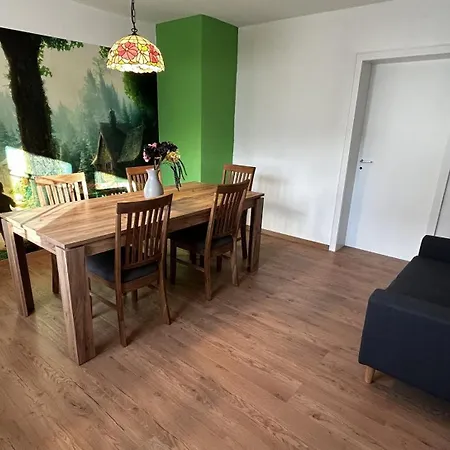 FEWO Unterm Stein - Ganzes Haus - 5 Schlafzimmer Ferienhaus