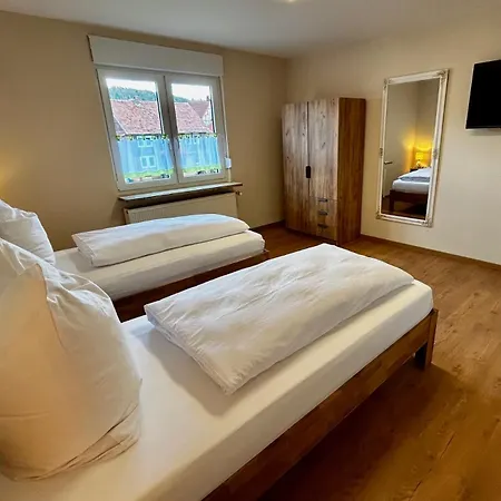 FEWO Unterm Stein - Ganzes Haus - 5 Schlafzimmer *